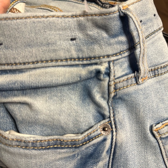 EUC Hollister denim jeans. Size 29. Women’s. - Picture 9 of 10